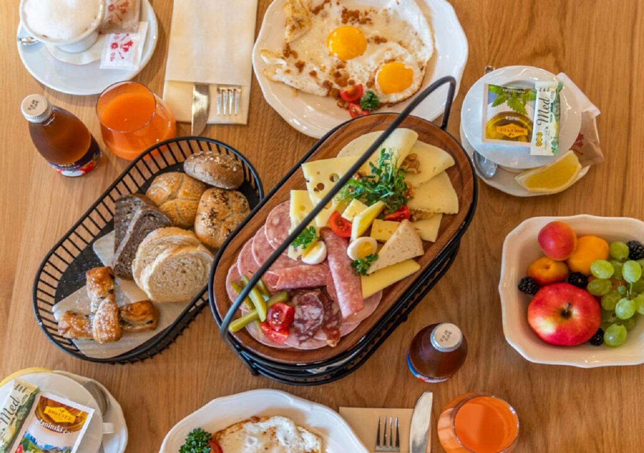 Guesthouse & Camping Danica Bohinj Ngoại thất bức ảnh